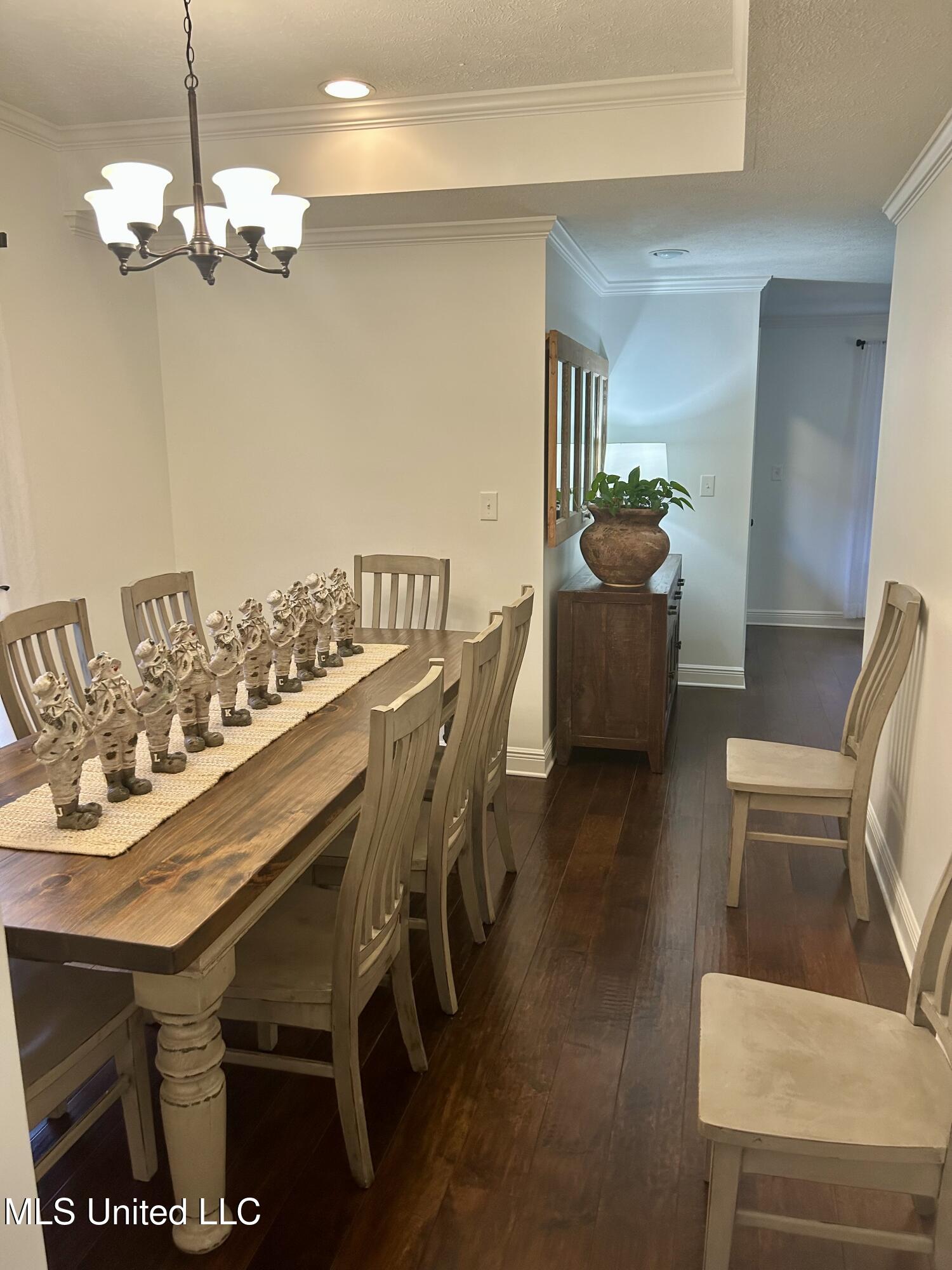 1208 Fisher Park Brookhaven, MS 39601 - Photo 4 of 24 dining room best