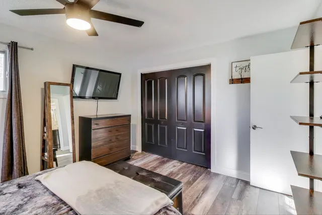 $399,000 | 23490 North Spring Drive, Barrington, IL 60010