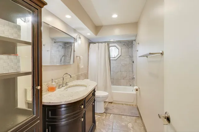 $399,000 | 23490 North Spring Drive, Barrington, IL 60010