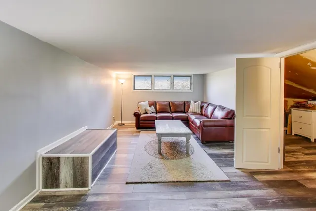 $399,000 | 23490 North Spring Drive, Barrington, IL 60010