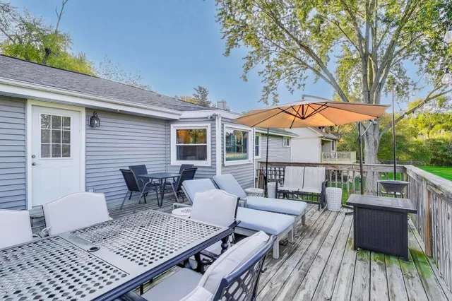 $399,000 | 23490 North Spring Drive, Barrington, IL 60010