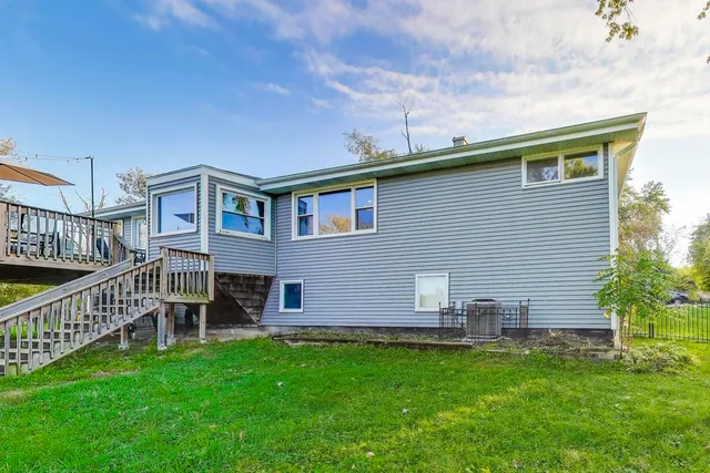 $399,000 | 23490 North Spring Drive, Barrington, IL 60010