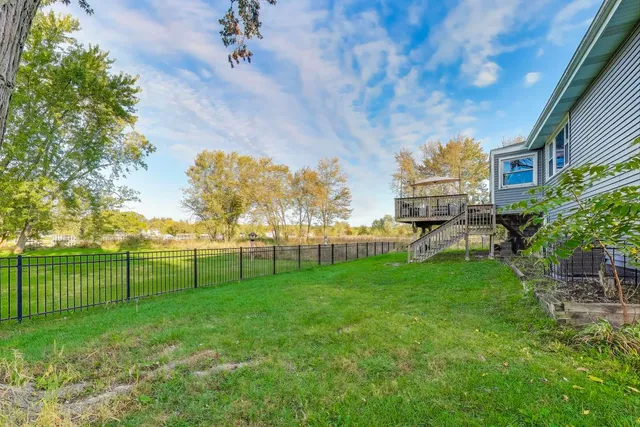 $399,000 | 23490 North Spring Drive, Barrington, IL 60010