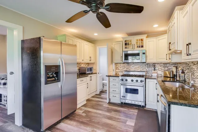 $399,000 | 23490 North Spring Drive, Barrington, IL 60010