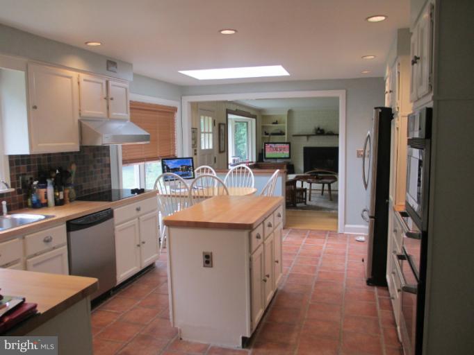 206 Riverview Road Chestertown, MD 21620 - Photo 5 of 21 Kitchen