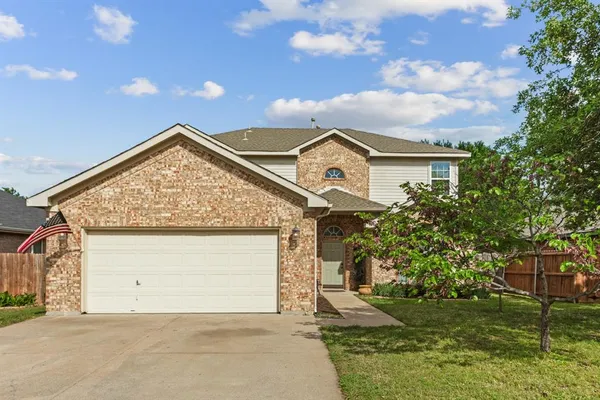 $372,500 | 3817 Kirby Drive, Denton, TX 76210