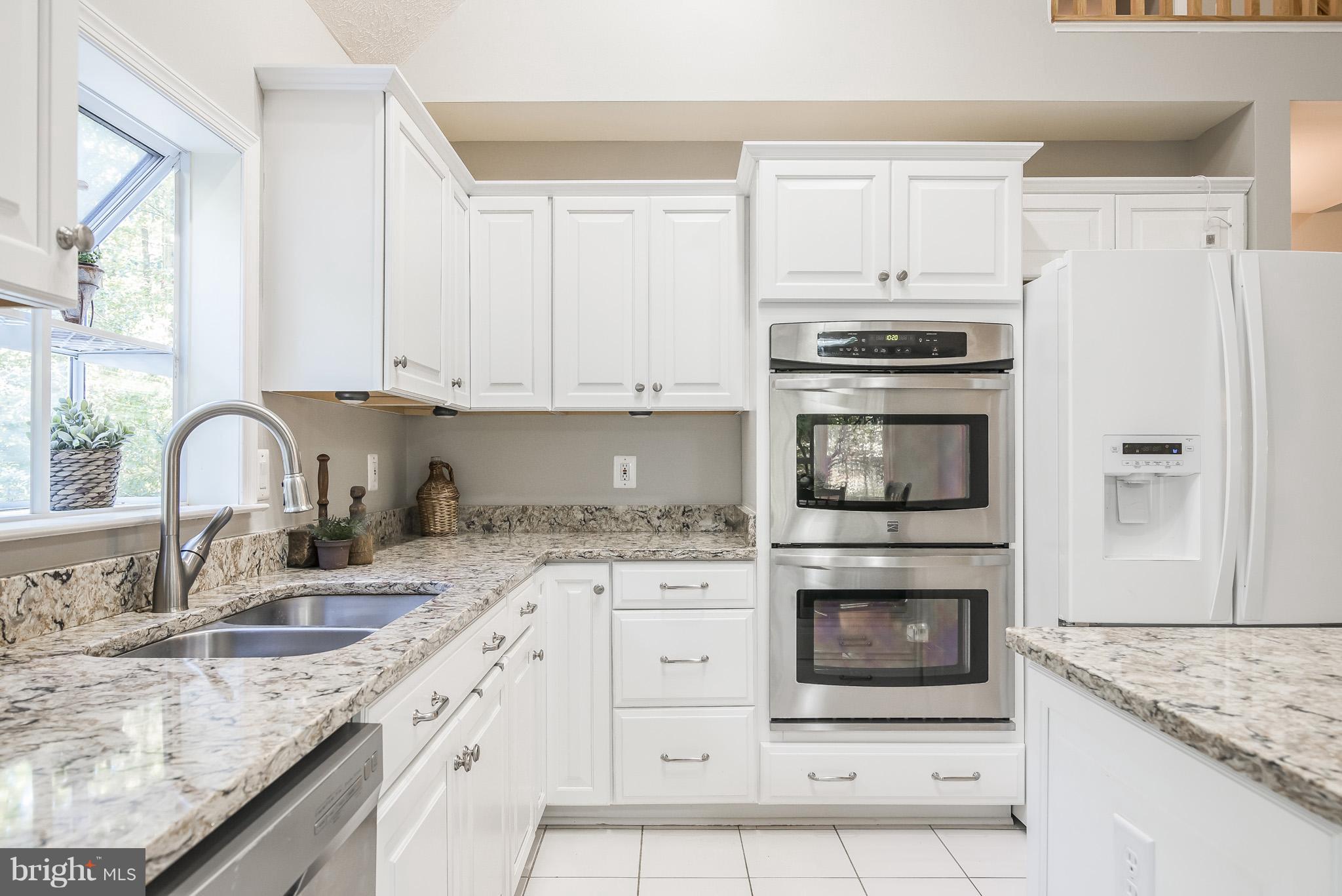 3 Ridgeview Circle Fredericksburg, VA 22406 - Photo 14 of 30 a kitchen with granite countertop a stove sink and refrigerator