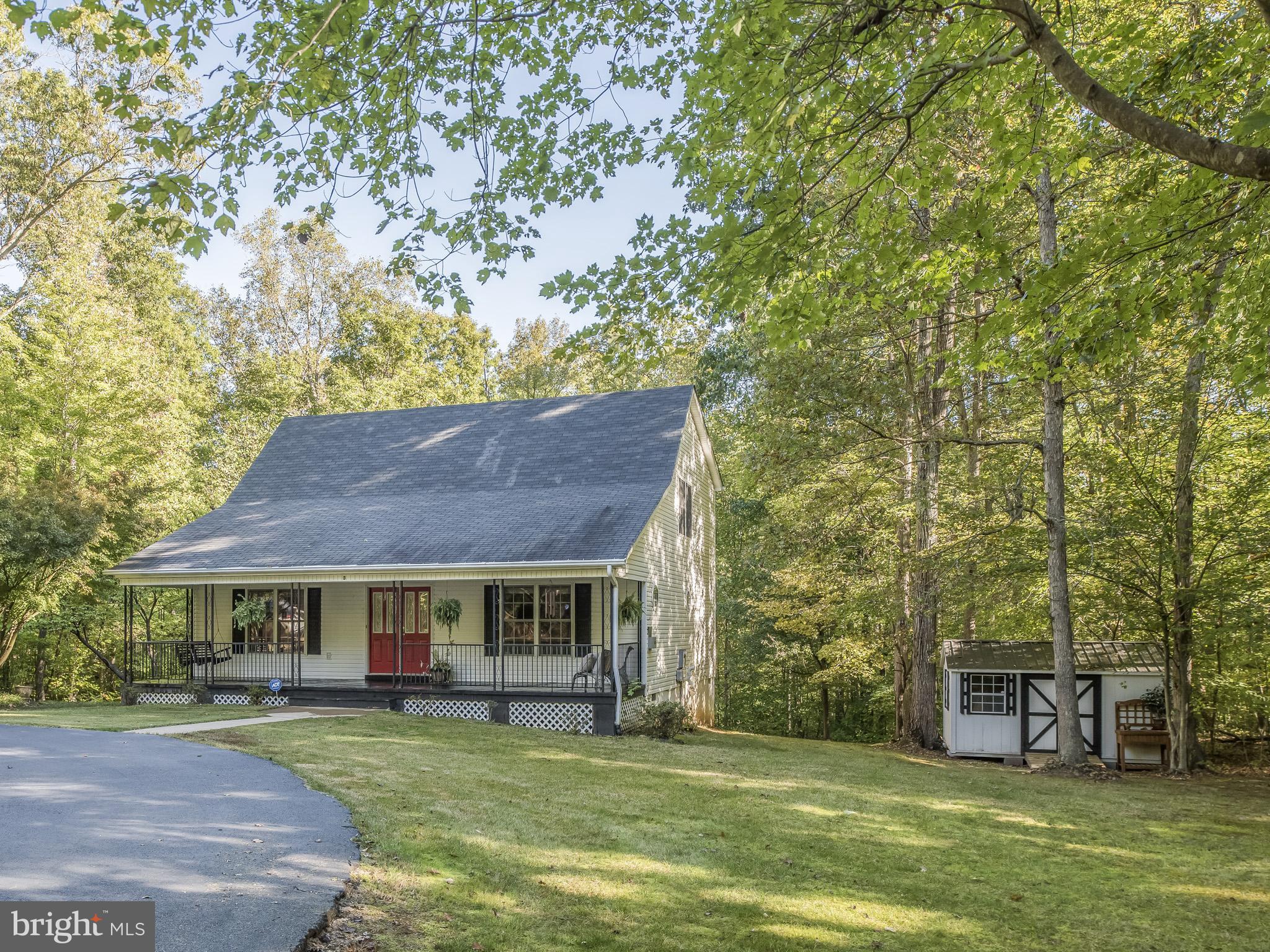 3 Ridgeview Circle Fredericksburg, VA 22406 - Photo 3 of 30 a view of a house with a yard porch and sitting area