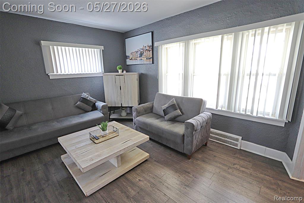 1149 Cambridge Road Berkley, MI 48072 - Photo 6 of 52