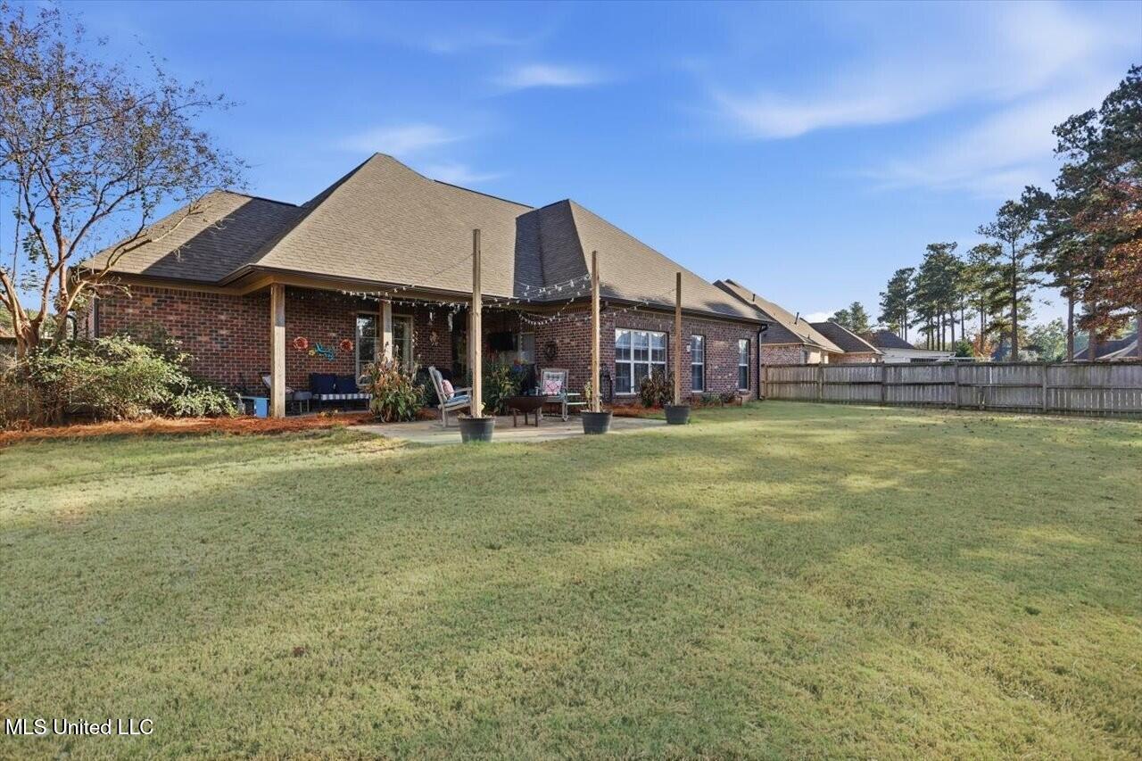 121 Grayhawk Cove Madison, MS 39110 - Photo 29 of 32 Grayhawk Backuard Revsd