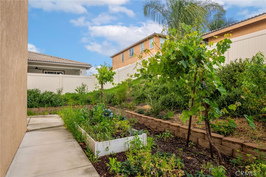 45529 Woolpert Lane Temecula, CA 92592 - Photo 47 of 69