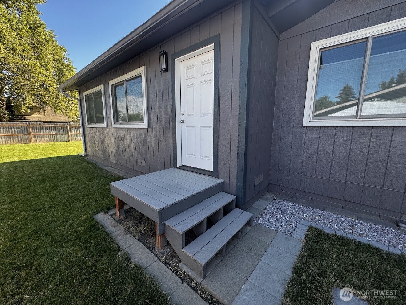 424 Southwest 3rd Street College Place, WA 99324 - Photo 27 of 35