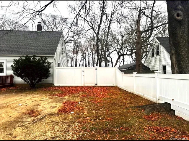 $525,000 | 22 East Halley Lane, Central Islip, NY 11722
