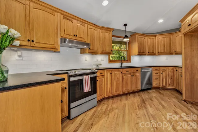 $520,000 | 939 Morgan Hill Road, Black Mountain, NC 28711