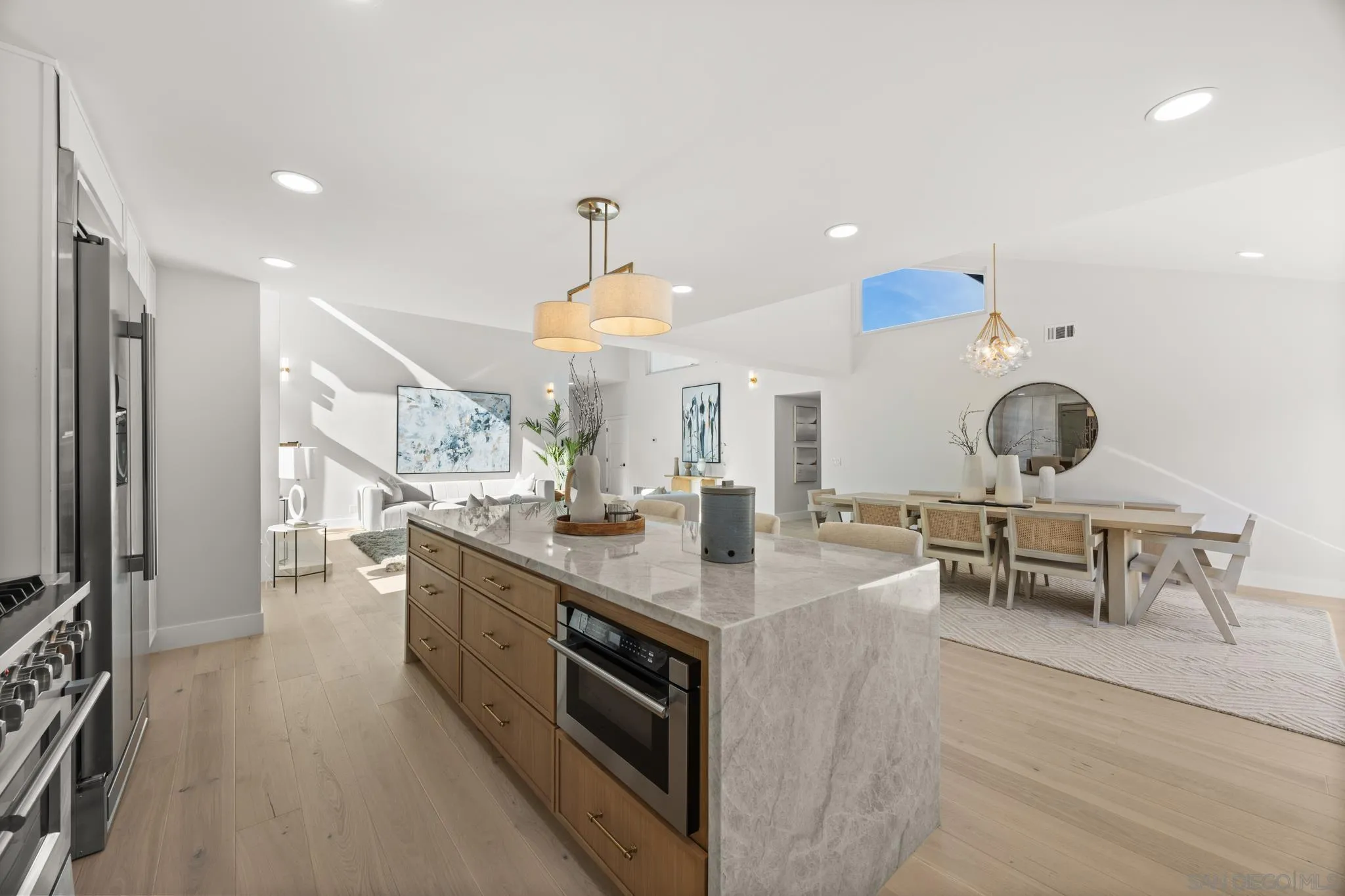3867 Via Reposo Rancho Santa Fe, CA 92091 - Photo 17 of 33 a kitchen with stainless steel appliances granite countertop a stove and a sink