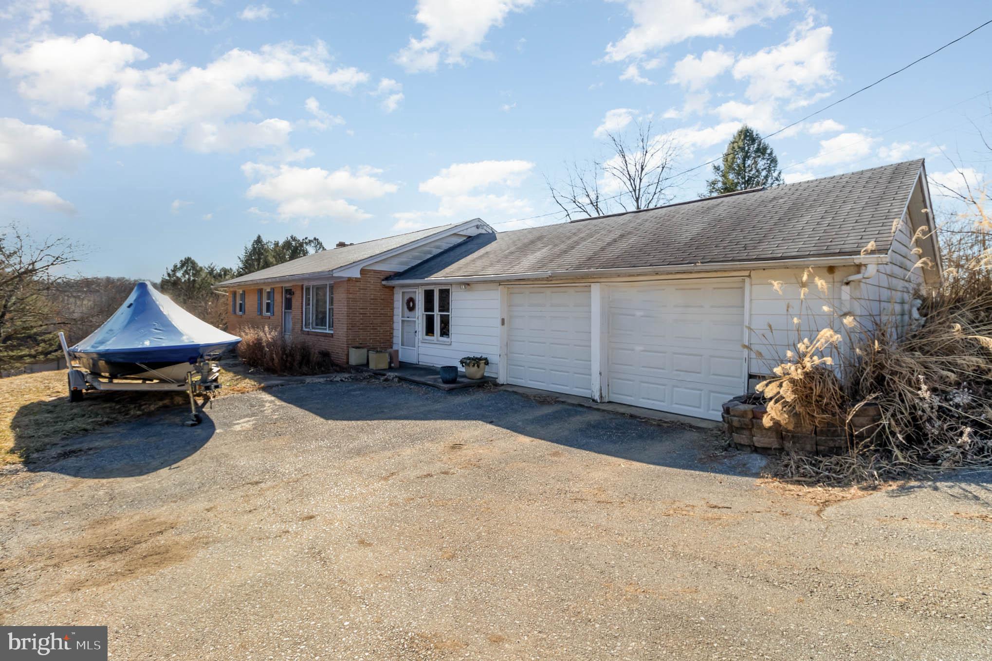 6249 Cider Press Road Harrisburg, PA 17111 - Photo 3 of 29 Gallery Image 3