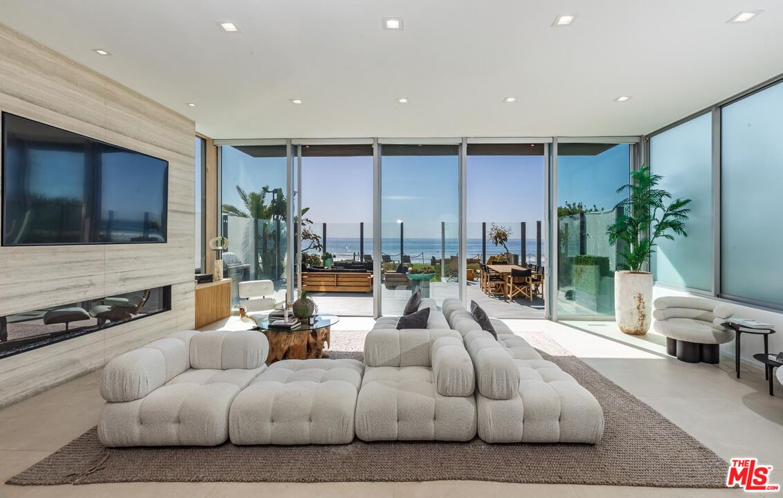 31220 Broad Beach Road Malibu, CA 90265 - Photo 4 of 33