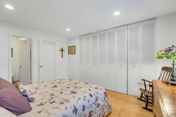 $425,000 | 864 Skyline Drive, Coram, NY 11727