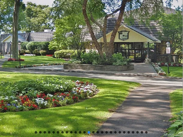 $425,000 | 864 Skyline Drive, Coram, NY 11727