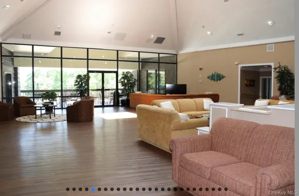 $425,000 | 864 Skyline Drive, Coram, NY 11727