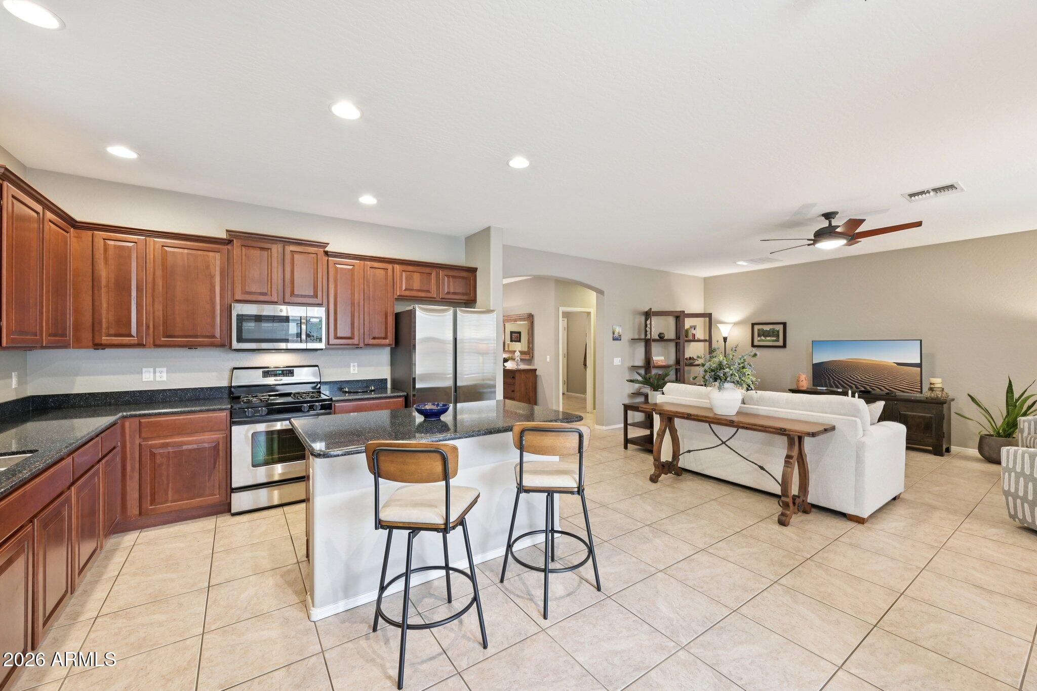 6233 West Bajada Road Phoenix, AZ 85083 - Photo 9 of 45
