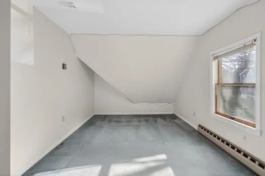 $3,750 | 102 Market Street, Unit 3, Amesbury, MA 01913