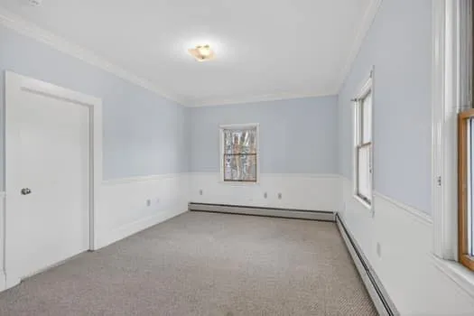 $3,750 | 102 Market Street, Unit 3, Amesbury, MA 01913