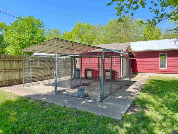 $267,500 | 111 Garrettson Street, Burlington, KS 66839