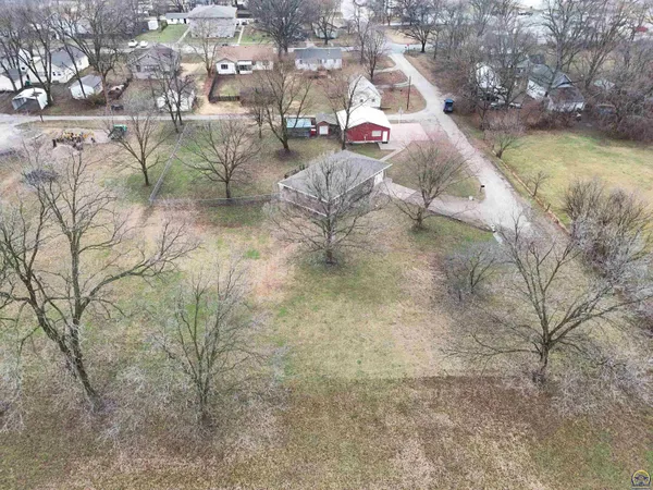 $267,500 | 111 Garrettson Street, Burlington, KS 66839