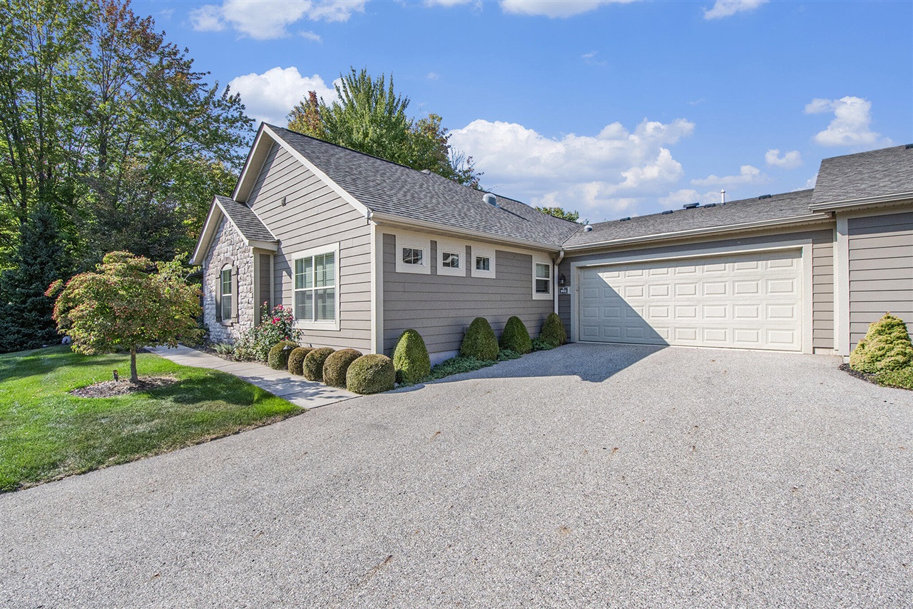 993 Bridge Walk Court Southeast, Unit 119 Ada, MI 49301 - Photo 3 of 20
