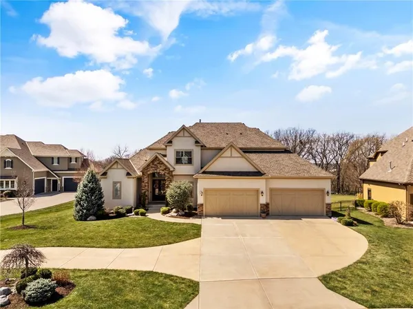 $1,175,000 | 16258 Canterbury Road, Overland Park, KS 66085