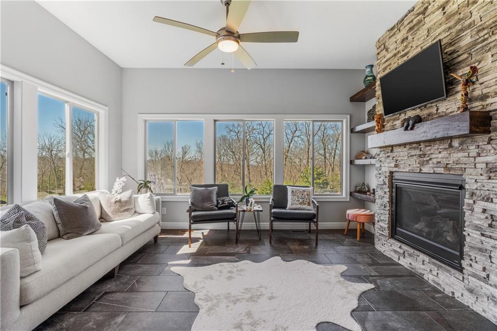 16258 Canterbury Road Overland Park, KS 66085 - Photo 14 of 45