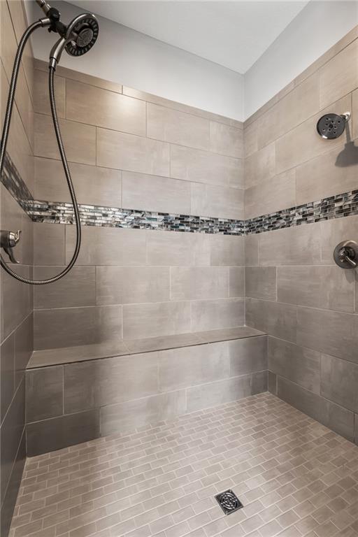 16258 Canterbury Road Overland Park, KS 66085 - Photo 22 of 45