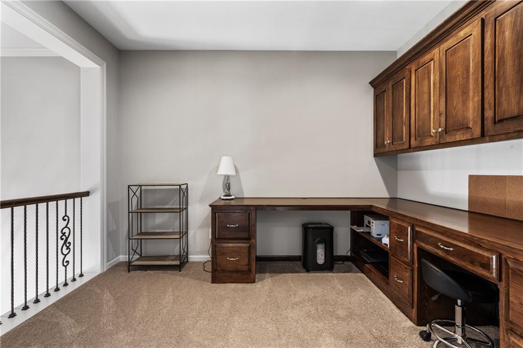 16258 Canterbury Road Overland Park, KS 66085 - Photo 23 of 45