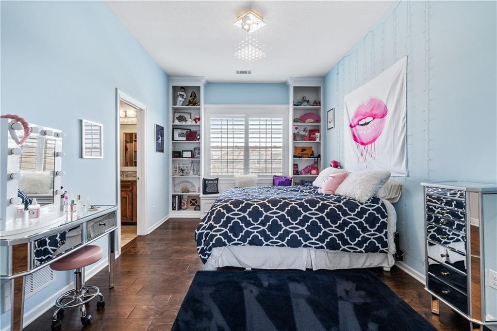 16258 Canterbury Road Overland Park, KS 66085 - Photo 24 of 45