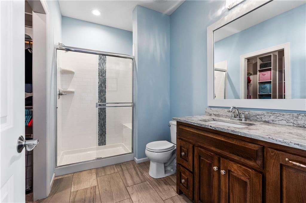 16258 Canterbury Road Overland Park, KS 66085 - Photo 25 of 45