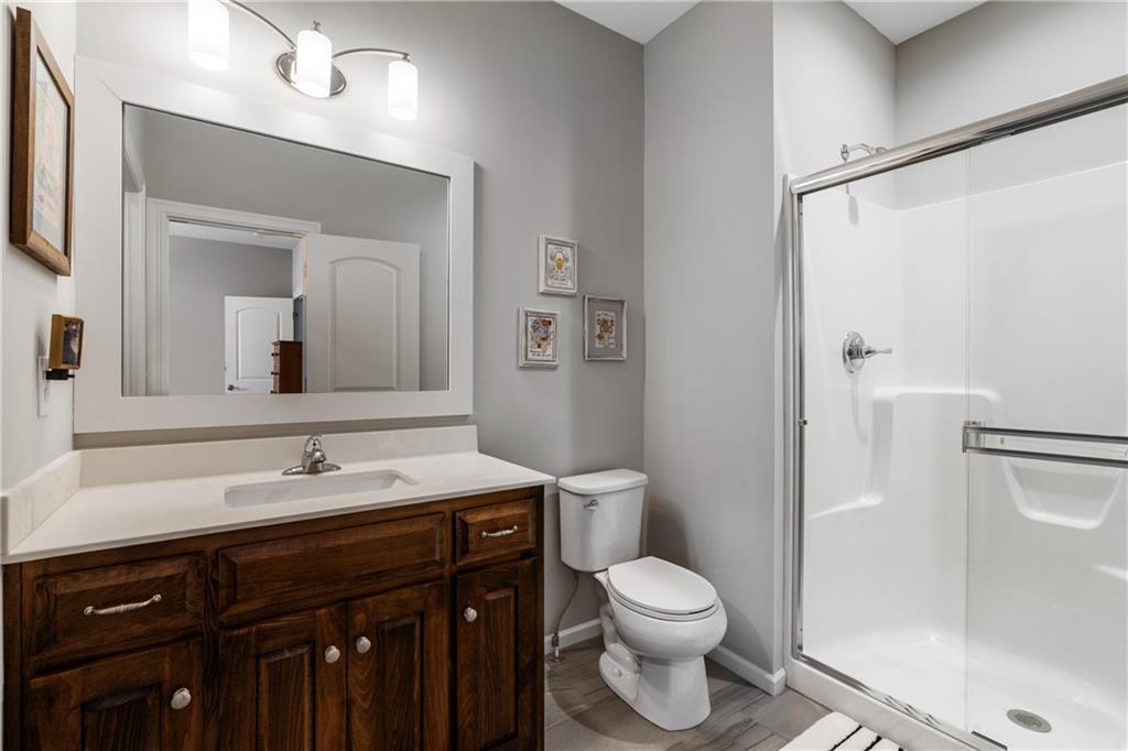 16258 Canterbury Road Overland Park, KS 66085 - Photo 27 of 45