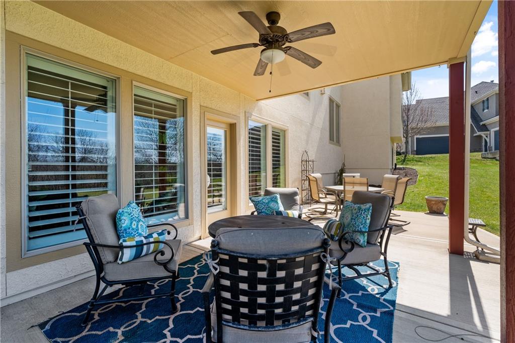 16258 Canterbury Road Overland Park, KS 66085 - Photo 38 of 45