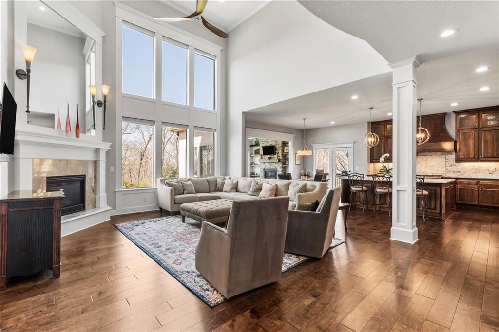 16258 Canterbury Road Overland Park, KS 66085 - Photo 7 of 45