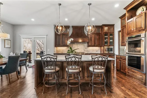 $1,175,000 | 16258 Canterbury Road, Overland Park, KS 66085