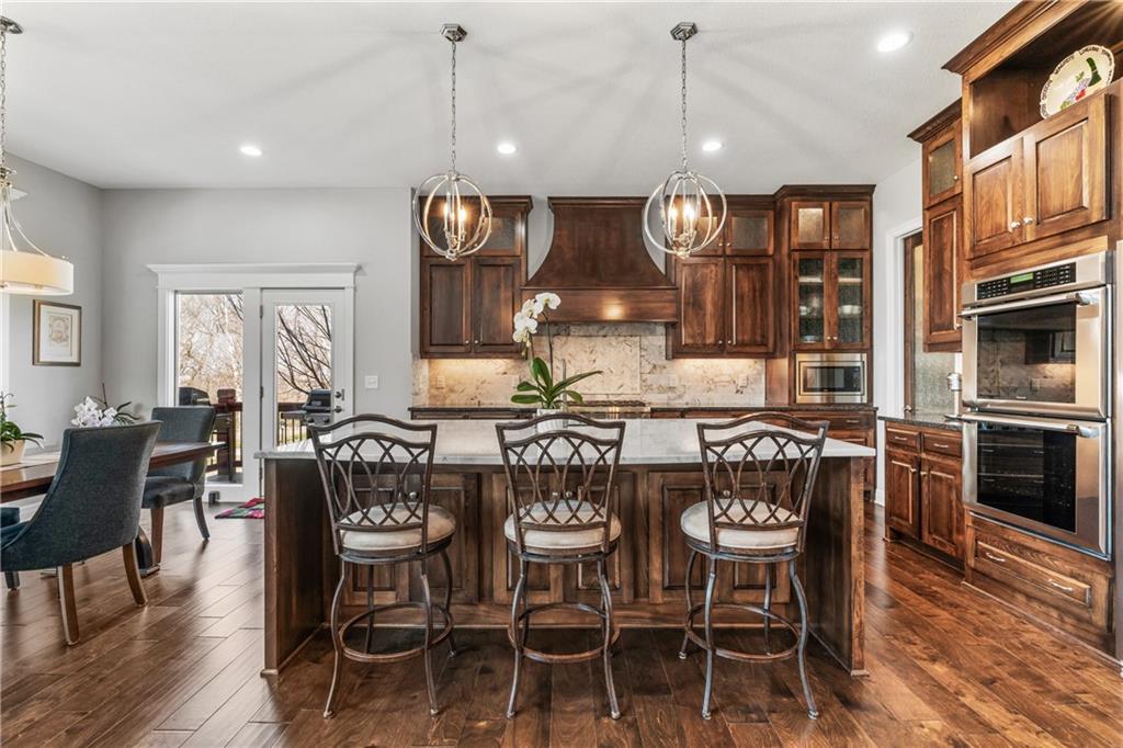 16258 Canterbury Road Overland Park, KS 66085 - Photo 9 of 45