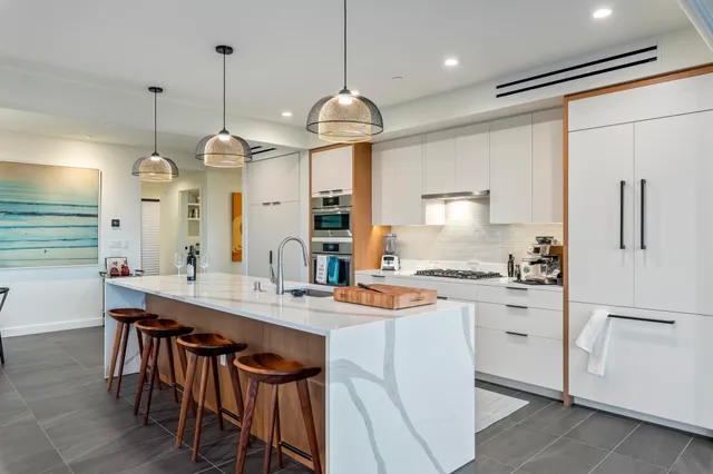 $3,895,000 | 60 Kai Malu Drive, Unit 202, Kihei, HI 96753