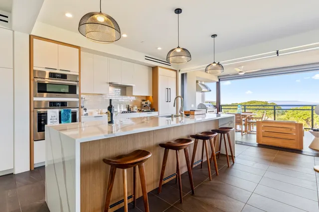 $3,895,000 | 60 Kai Malu Drive, Unit 202, Kihei, HI 96753