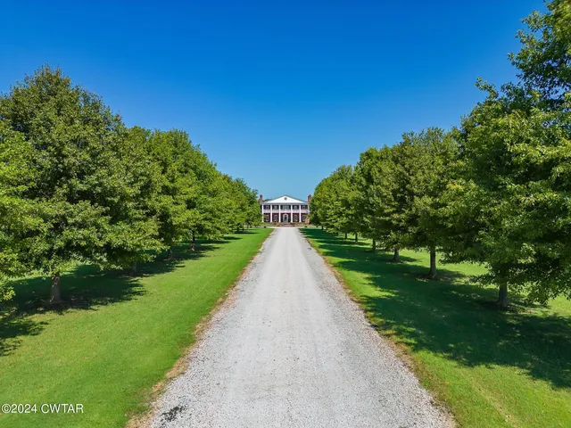 $1,600,000 | 3183 Lower Jackson Road, Bells, TN 38006