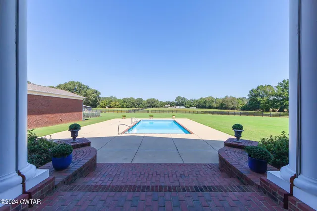 $1,600,000 | 3183 Lower Jackson Road, Bells, TN 38006