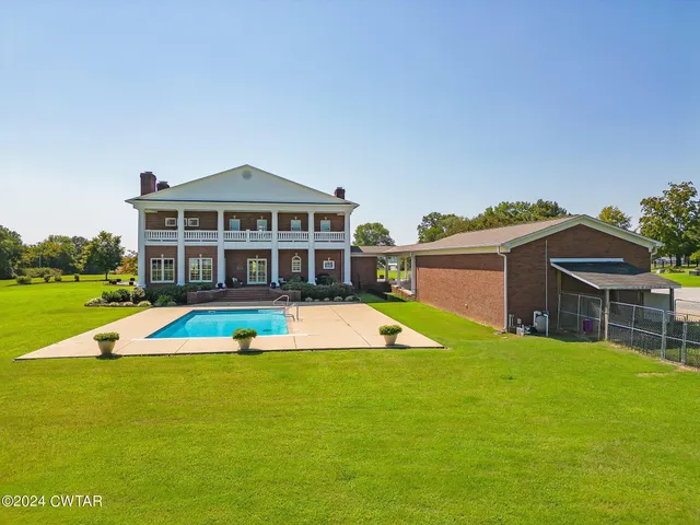 $1,600,000 | 3183 Lower Jackson Road, Bells, TN 38006