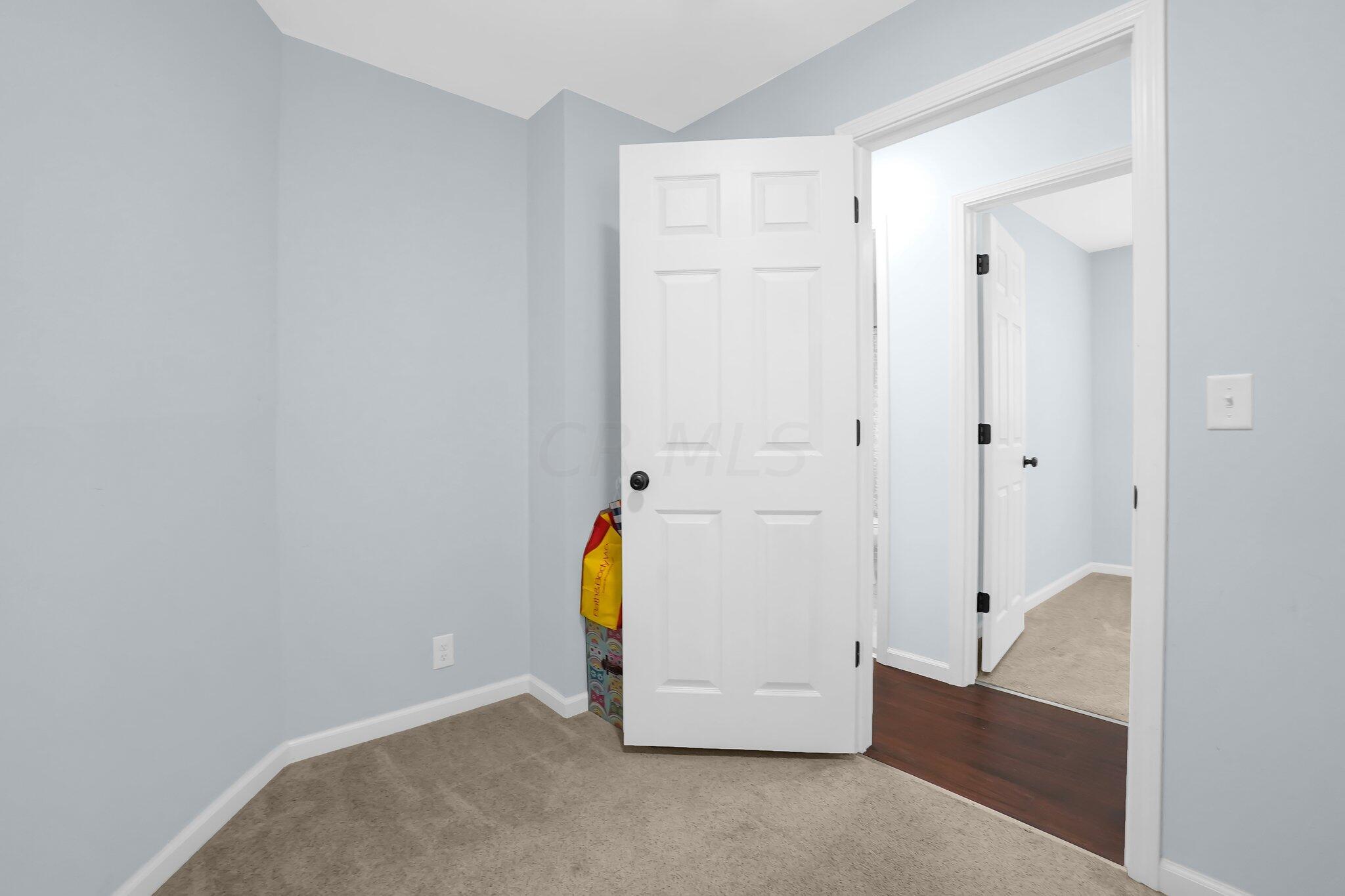 2363 East Howard Road Columbus, OH 43207 - Photo 13 of 24 15-web-or-mls-2363-e-howard-rd