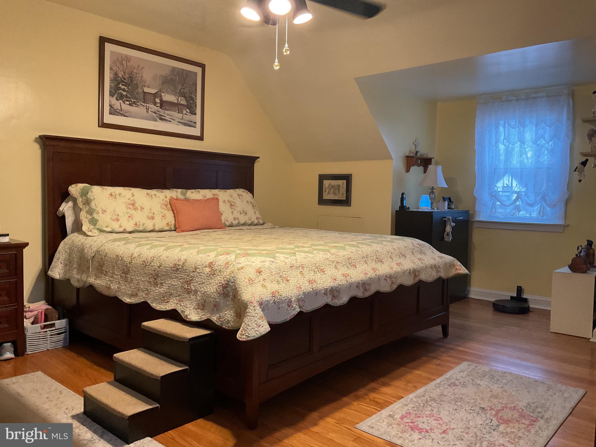 909 Providence Road Springfield, PA 19064 - Photo 29 of 43 Main Bedroom