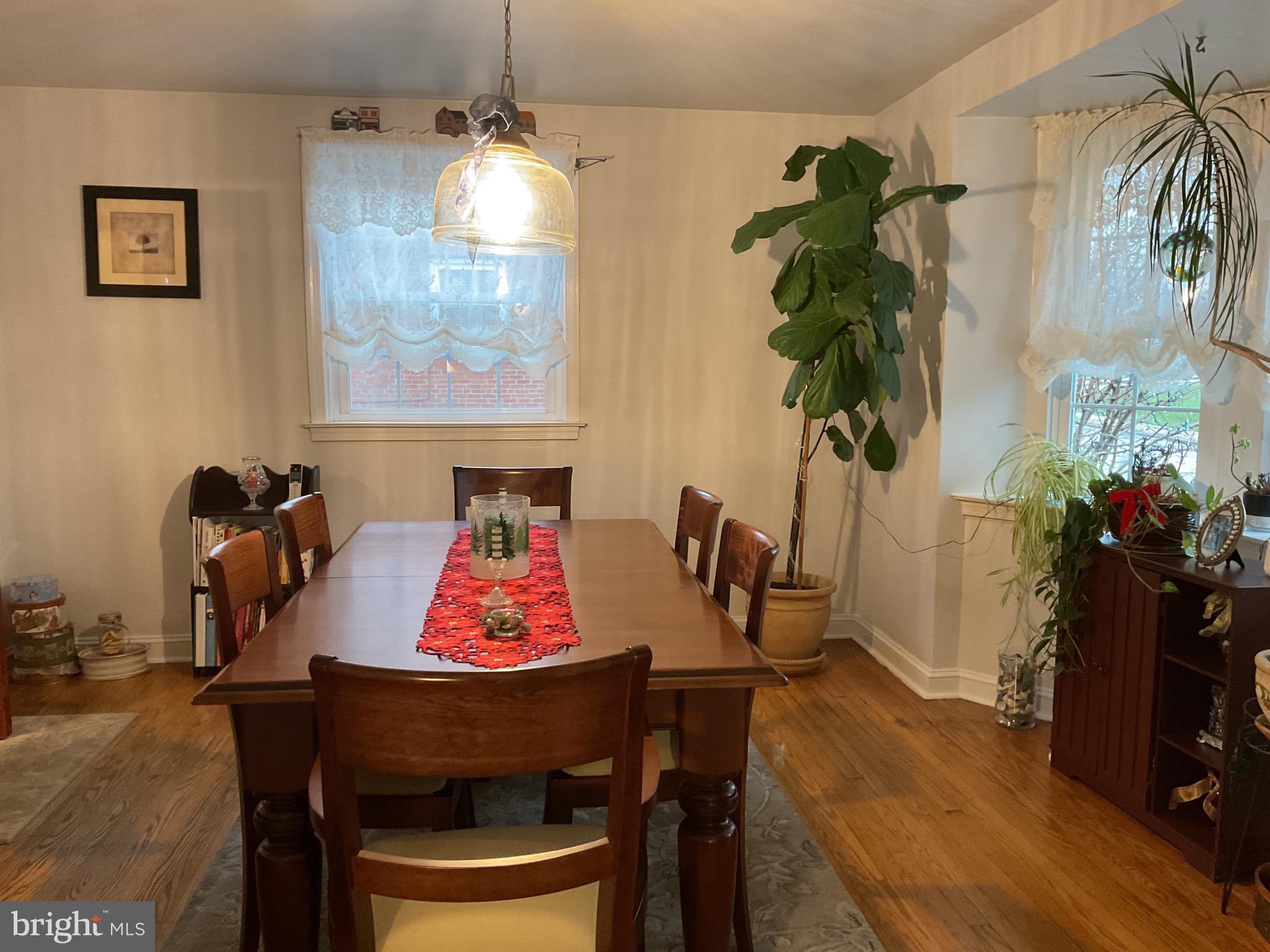 909 Providence Road Springfield, PA 19064 - Photo 8 of 43 Dining room
