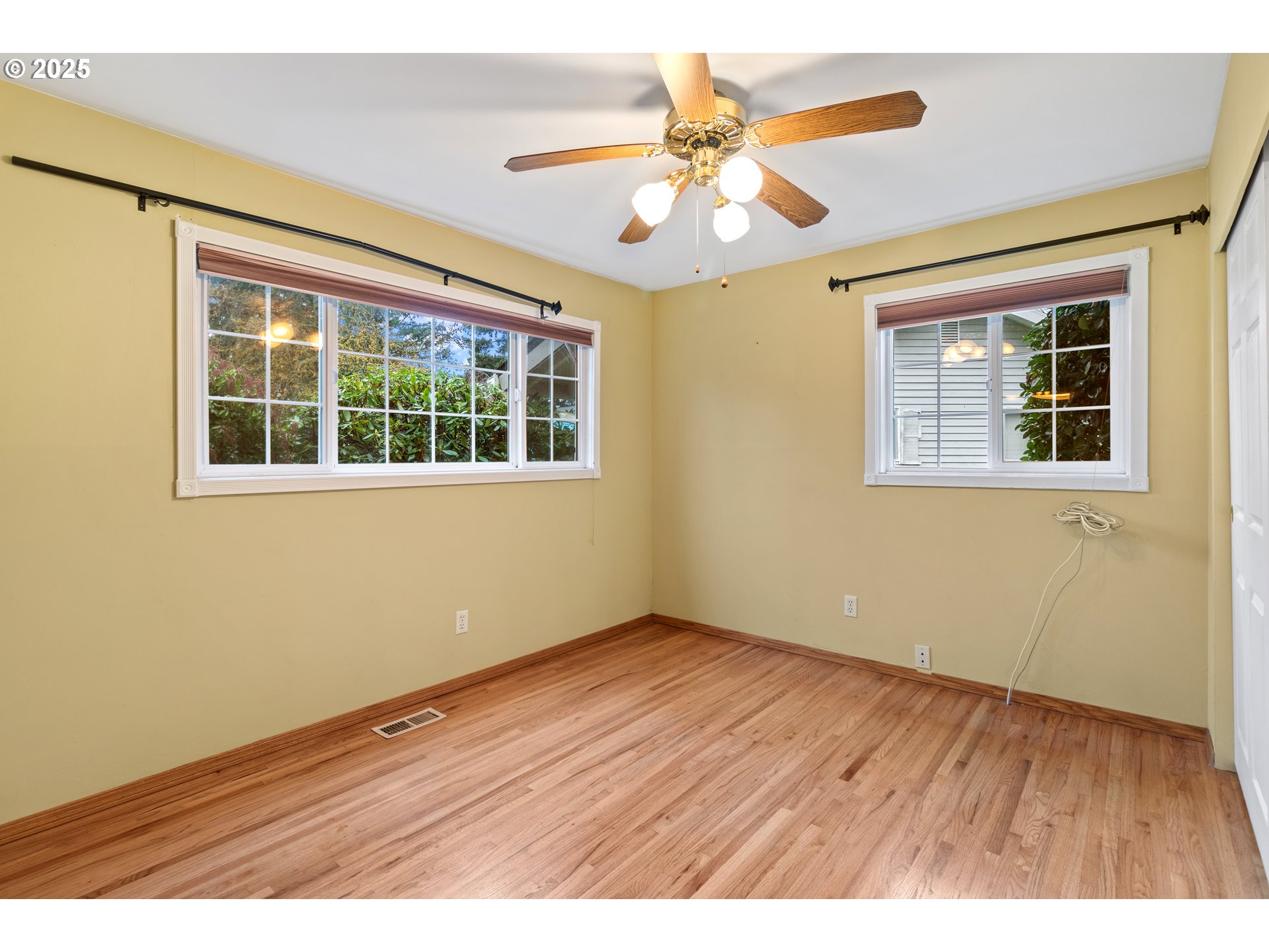 1920 Northeast 127th Avenue Portland, OR 97230 - Photo 20 of 48 Bedroom